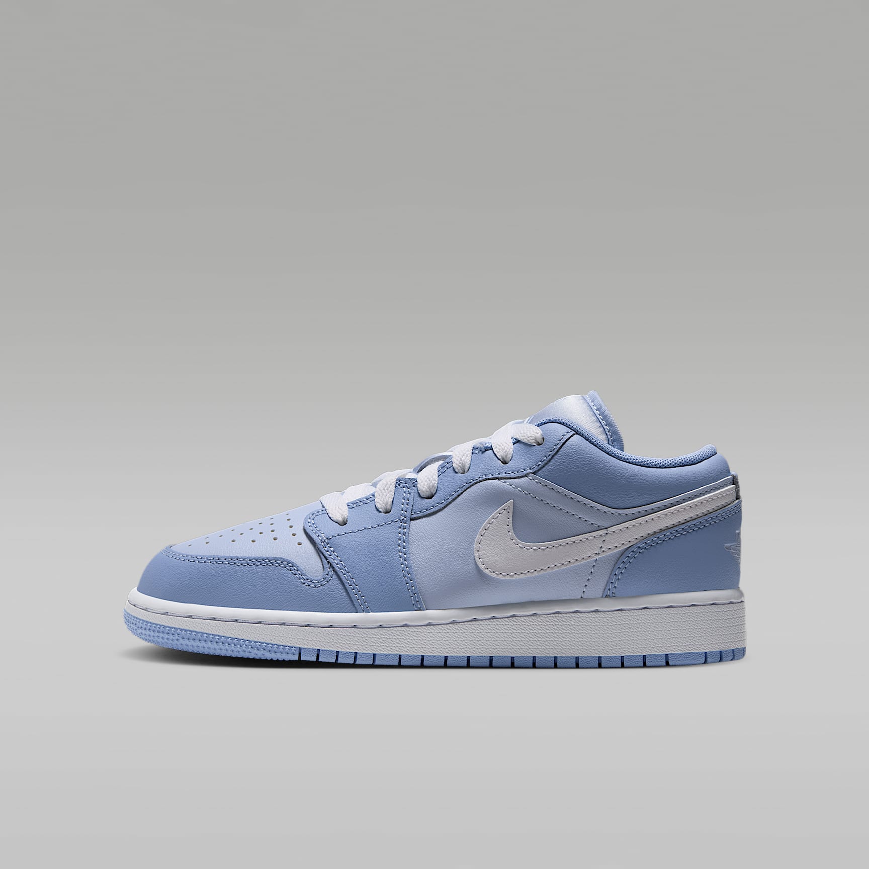 Air Jordan 1 Low Big Kids' Shoes. Nike.com
